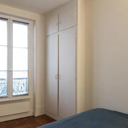 Apartment Charming T2 Facing The Seine Paris